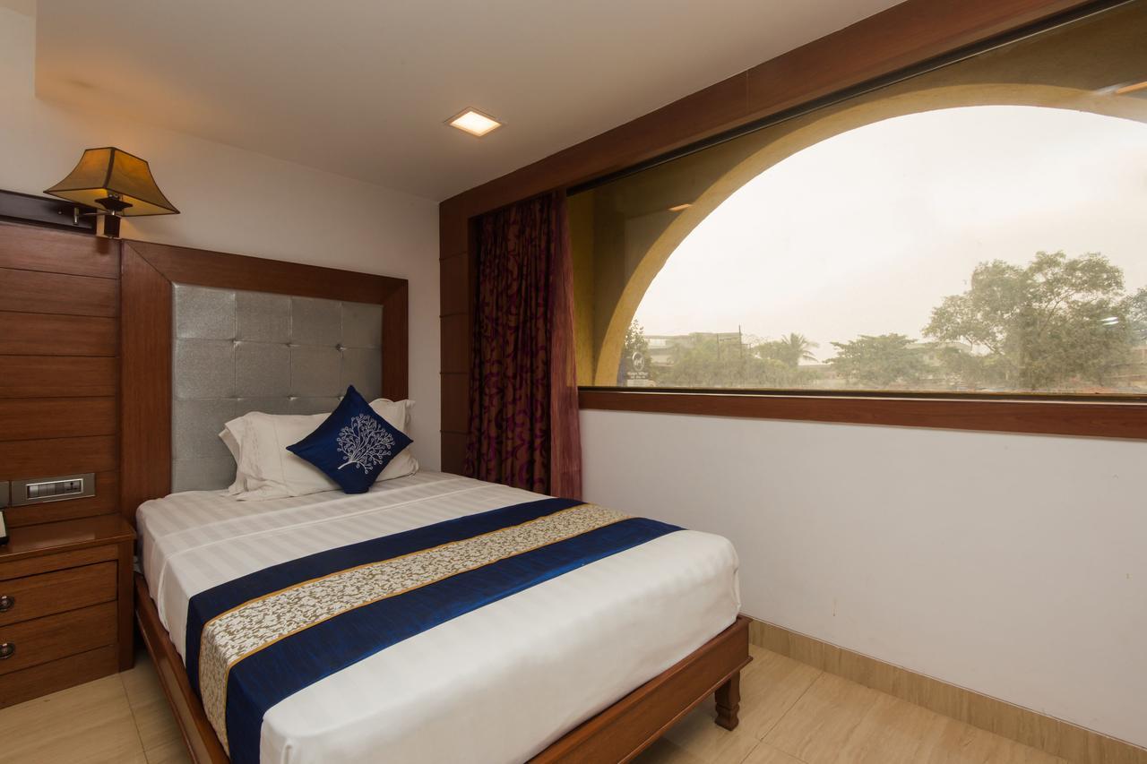 Golden Chariot Vasai Hotel Eksteriør billede