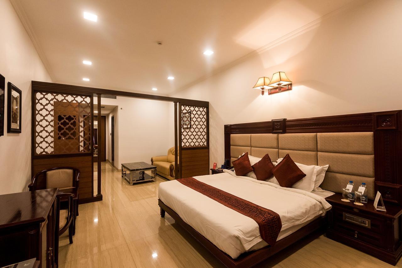 Golden Chariot Vasai Hotel Eksteriør billede